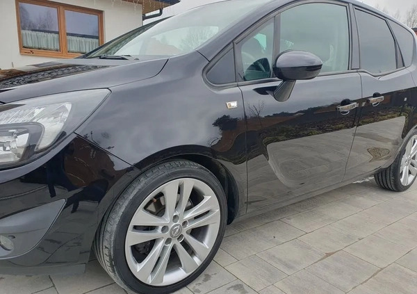 Opel Meriva cena 24800 przebieg: 135000, rok produkcji 2011 z Korfantów małe 277